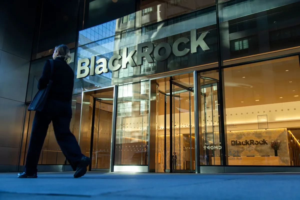 BlackRock: 即将达成收购私募信用管理公司HPS的协议
